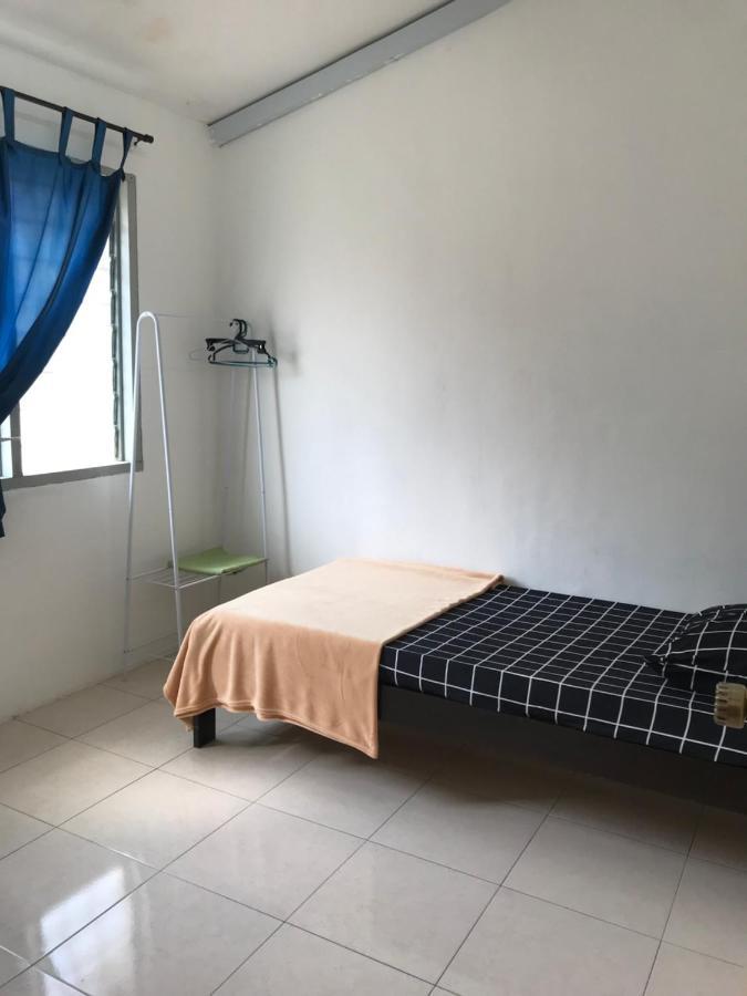 Solehah Homestay Сери-Искандар Экстерьер фото