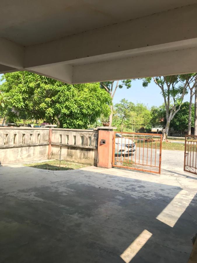 Solehah Homestay Сери-Искандар Экстерьер фото