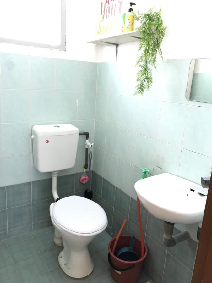 Solehah Homestay Сери-Искандар Экстерьер фото