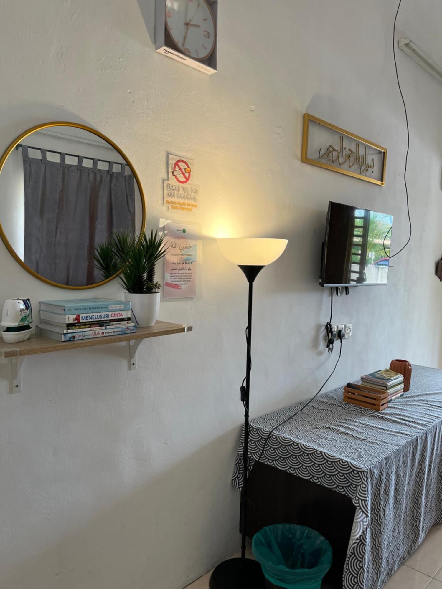Solehah Homestay Сери-Искандар Экстерьер фото